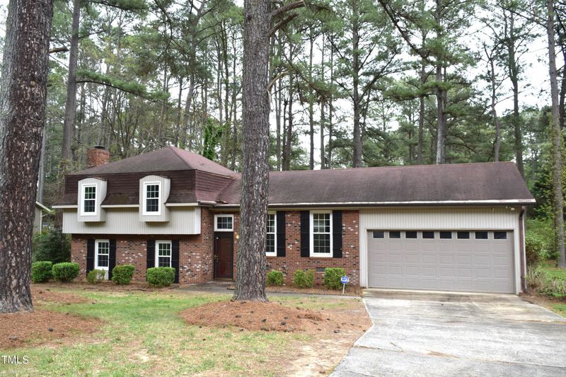 2731 Umstead Rd, Durham, NC 27712