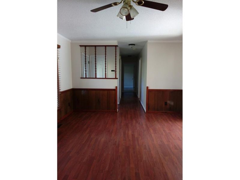 2732 Blanche Dr, Burlington, NC 27215