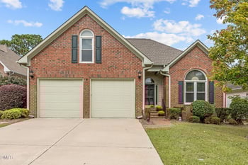 2732 Briarcreek Pl, Fayetteville, NC 28304
