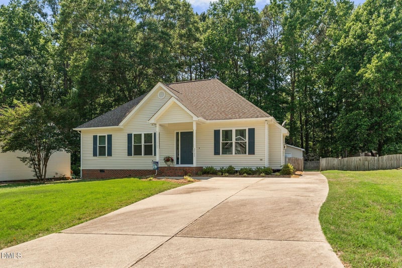 2733 Glastonbury Rd, Apex, NC 27539