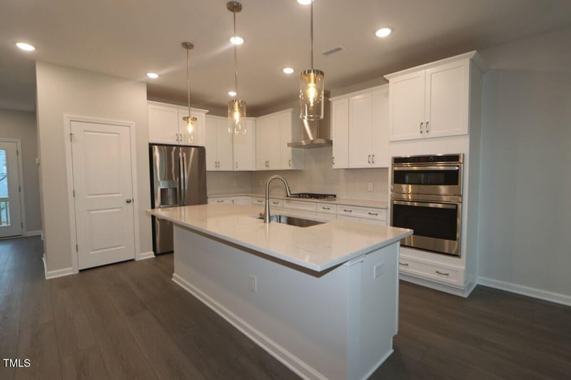 2733 Hunter Woods Dr, Apex, NC 27502