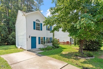 2733 Midway Park Ct, Raleigh, NC 27610