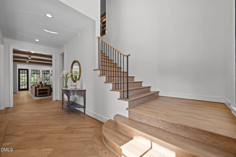 2733 Rothgeb Dr, Raleigh, NC 27609