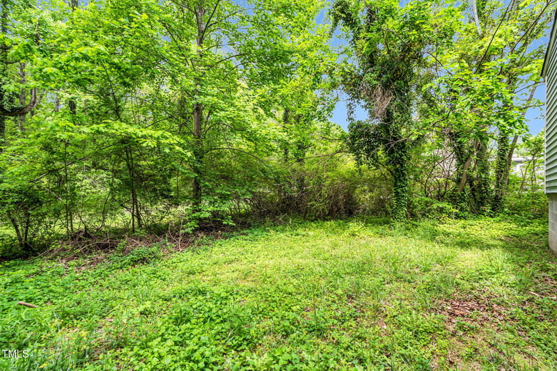 2733 Thelma St, Durham, NC 27704