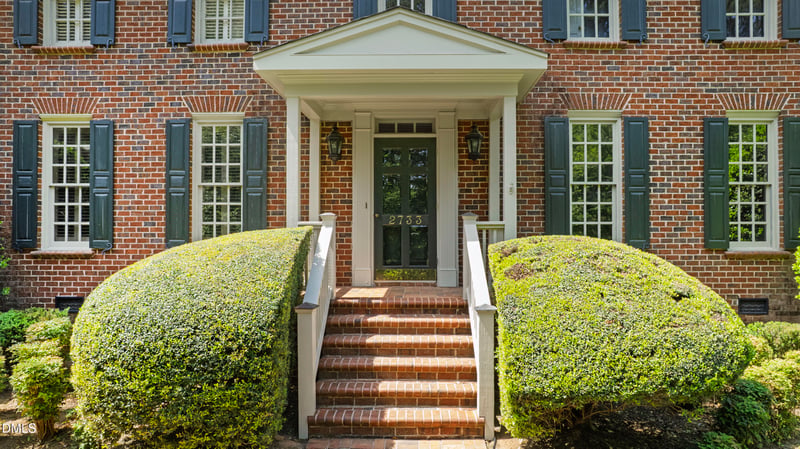 2733 Toxey Dr, Raleigh, NC 27609