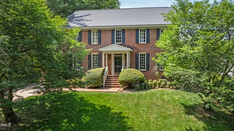 2733 Toxey Dr, Raleigh, NC 27609