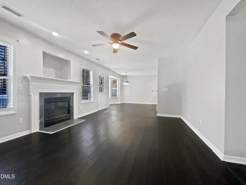 2734 Sunnybrook Dr, Sanford, NC 27330