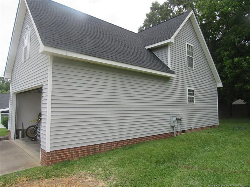 2734 Sunnybrook Dr, Sanford, NC 27330