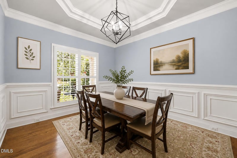 2735 Cameron Pond Dr, Cary, NC 27519