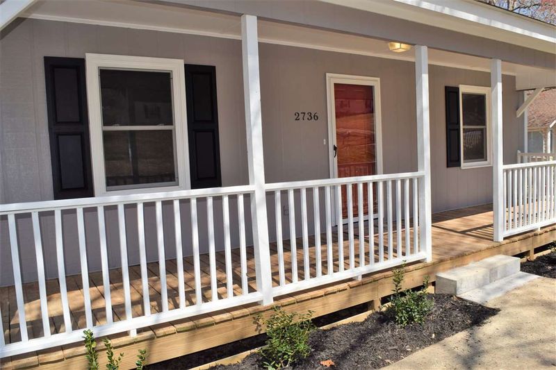 2736 Brigadoon Dr, Clayton, NC 27520