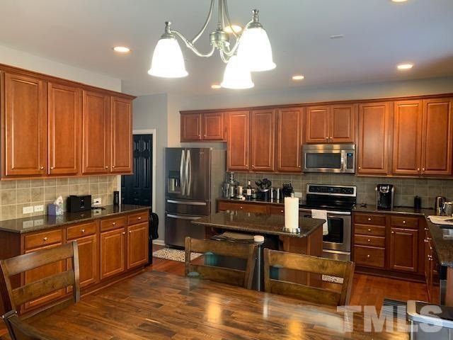 2736 Cashlin Dr, Raleigh, NC 27616