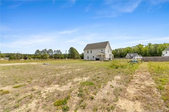 2736 John Hall Rd, Fayetteville, NC 28312