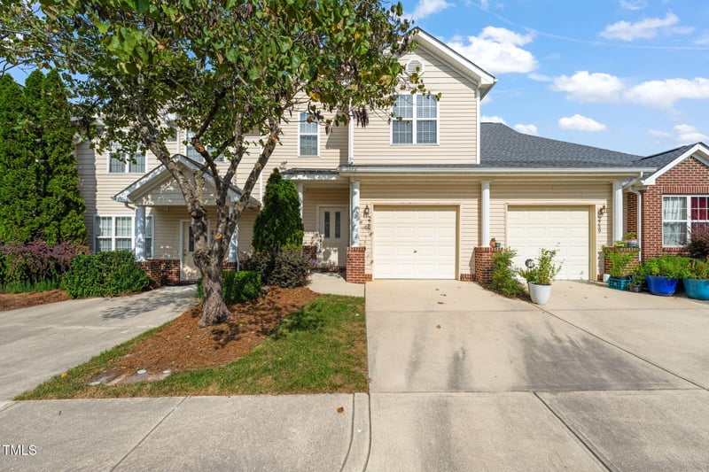2737 Andover Glen Rd, Raleigh, NC 27604
