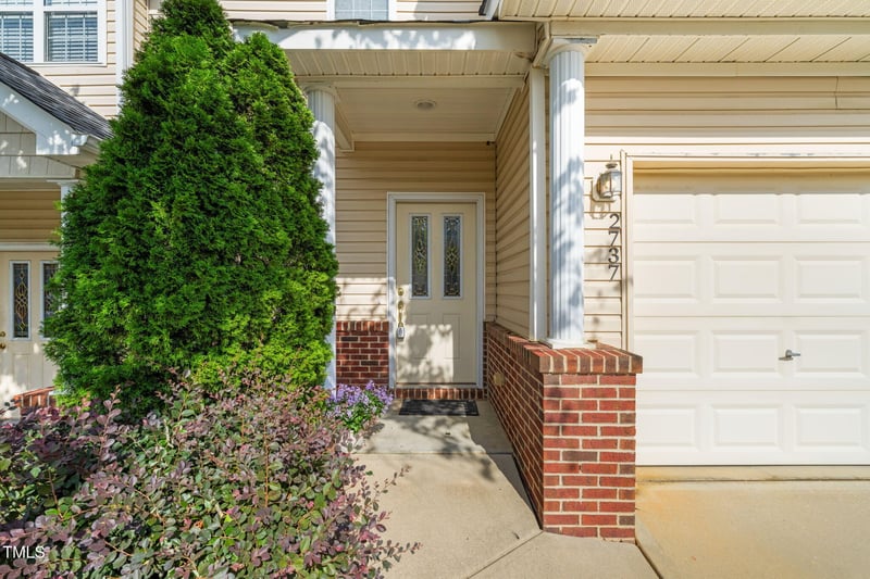 2737 Andover Glen Rd, Raleigh, NC 27604