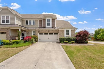 2737 Casper Creek Ln, Raleigh, NC 27616