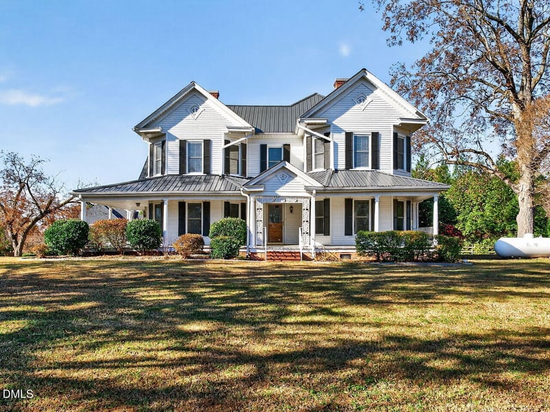 2737 Davis Dr, Cary, NC 27519