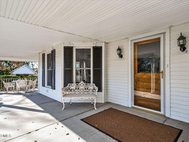 2737 Davis Dr, Cary, NC 27519