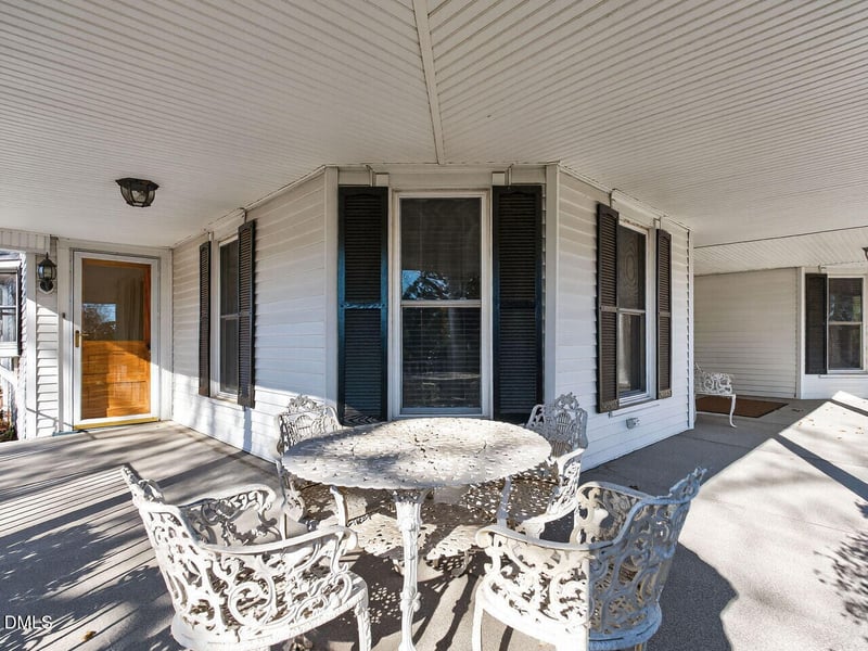 2737 Davis Dr, Cary, NC 27519