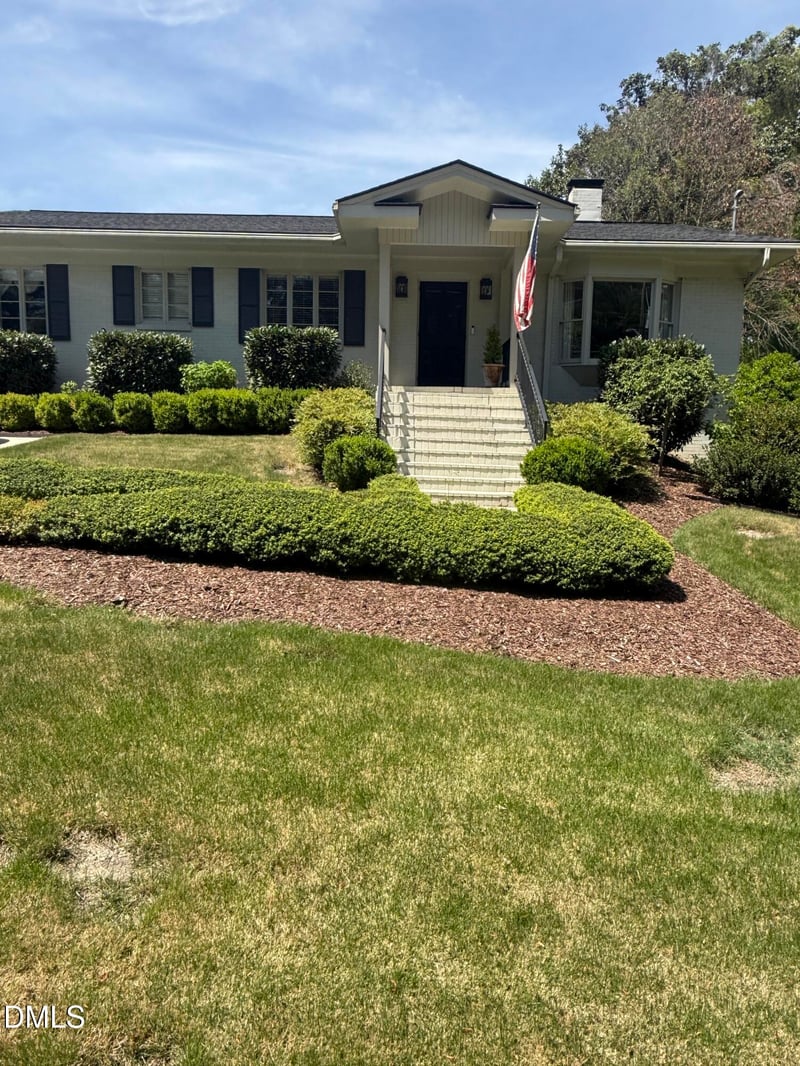 2737 Toxey Dr, Raleigh, NC 27609