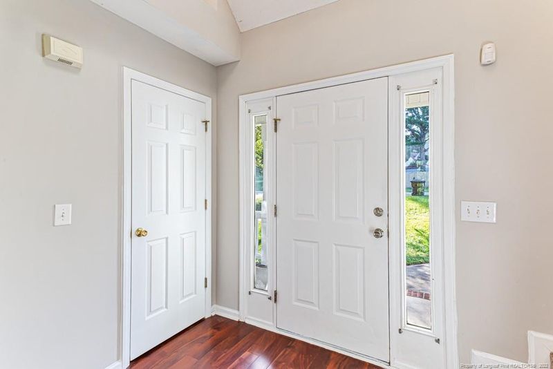 2737 Waters Edge Dr, Sanford, NC 27330