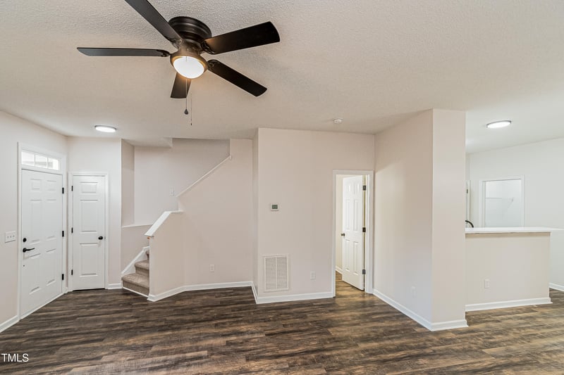 2738 Garden Knoll Ln, Raleigh, NC 27614