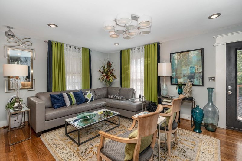 2738 Newbold St, Raleigh, NC 27603