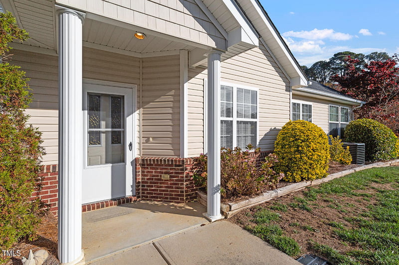 2739 Andover Glen Rd, Raleigh, NC 27604