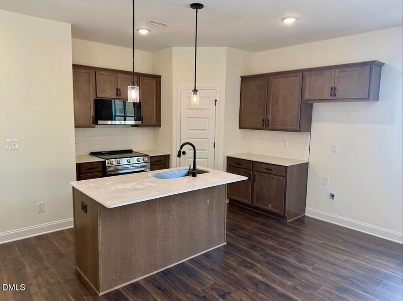274 Bluejay St, Clayton, NC 27520