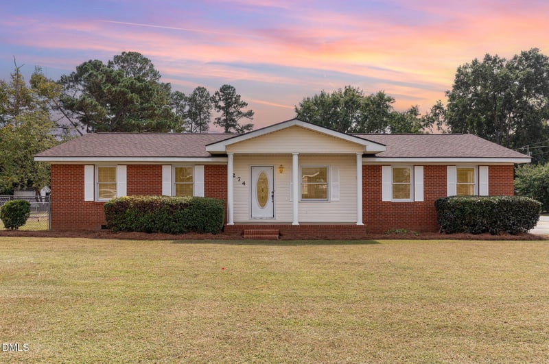 274 Erwin St, Coats, NC 27521