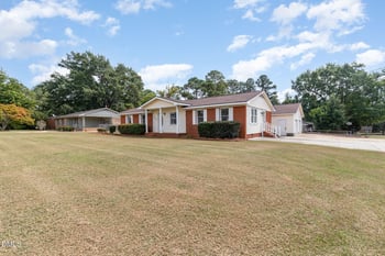 274 Erwin St, Coats, NC 27521