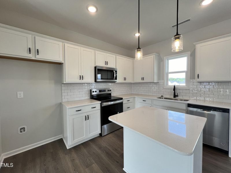 274 Maidenhair Pl, Clayton, NC 27520