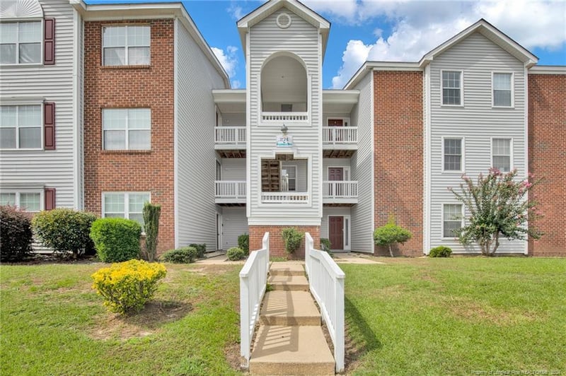 274 Waterdown Dr #10, Fayetteville, NC 28314