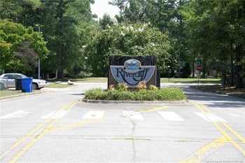2740 Rivercliff Rd, Fayetteville, NC 28301