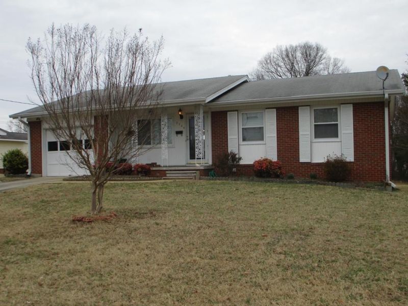 2740 Trail Two, Burlington, NC 27215