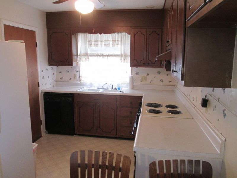 2740 Trail Two, Burlington, NC 27215