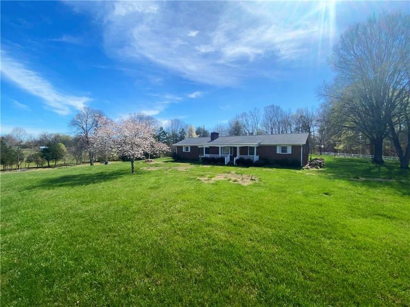 2741 Bason Rd, Mebane, NC 27302
