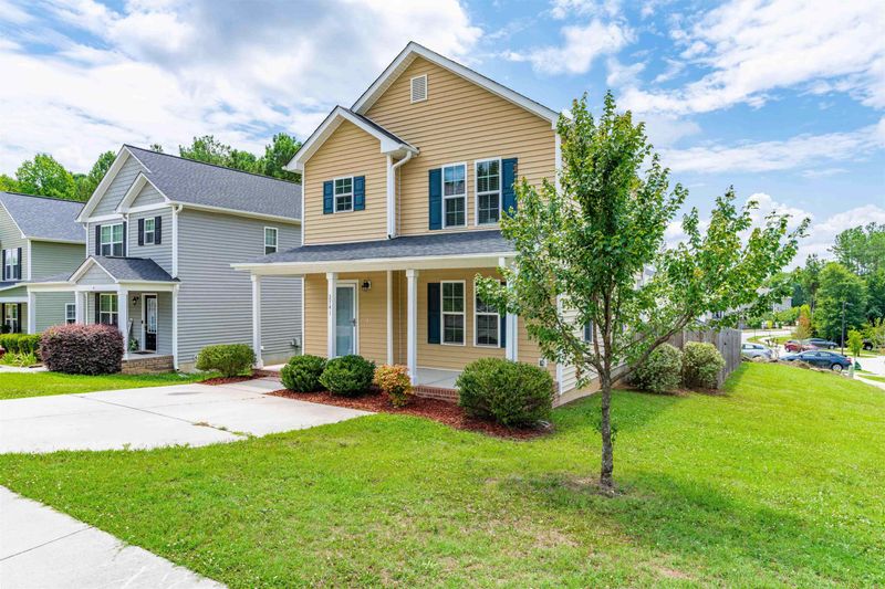 2741 Erinridge Rd, Raleigh, NC 27610