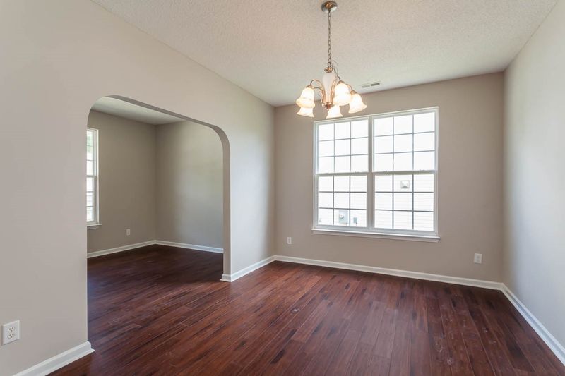 2743 Windchase Dr, Raleigh, NC 27610