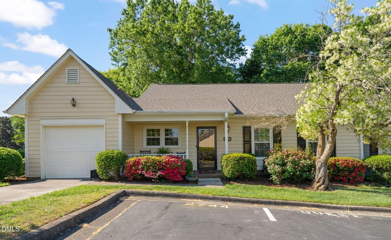 2744 Cottage Cir, Raleigh, NC 27613