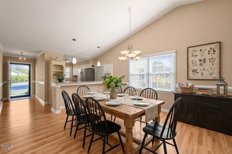 2744 Cottage Cir, Raleigh, NC 27613