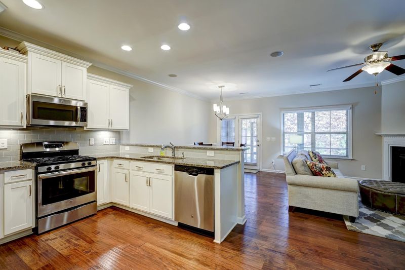 2745 Cypress Pointe Ln, Raleigh, NC 27614