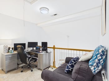 2748 Andover Glen Rd, Raleigh, NC 27604