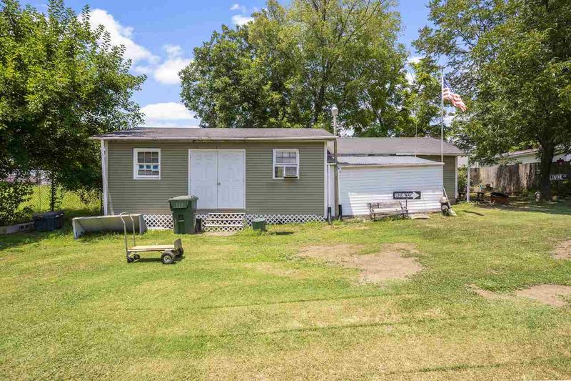 2748 Knowles St, Raleigh, NC 27603