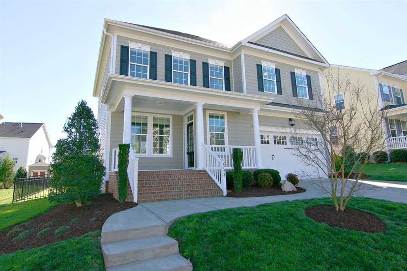 2748 Royal Forrest Dr, Raleigh, NC 27614