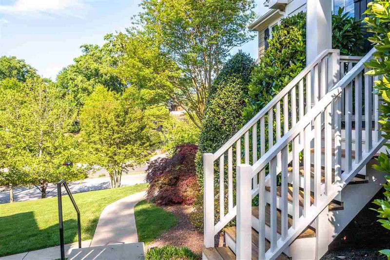 2749 Oberlin Rd #103, Raleigh, NC 27608