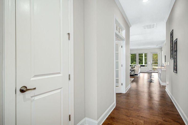 275 Abercorn Cir, Chapel Hill, NC 27516