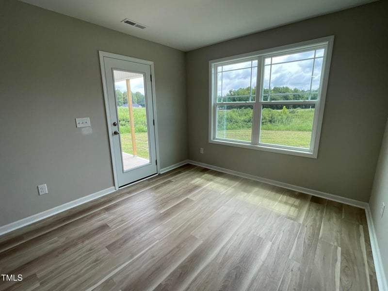 275 Bonsai Ct, Four Oaks, NC 27524