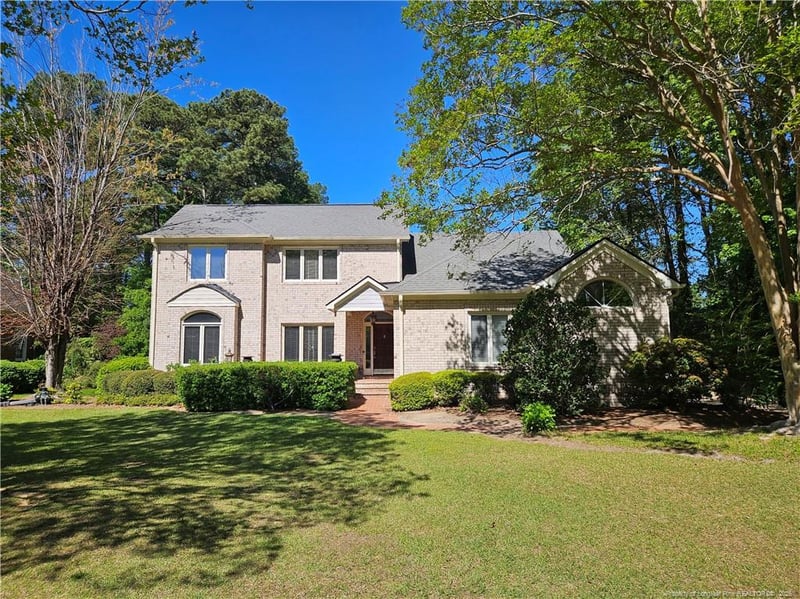 275 Courtyard Ln, Fayetteville, NC 28303