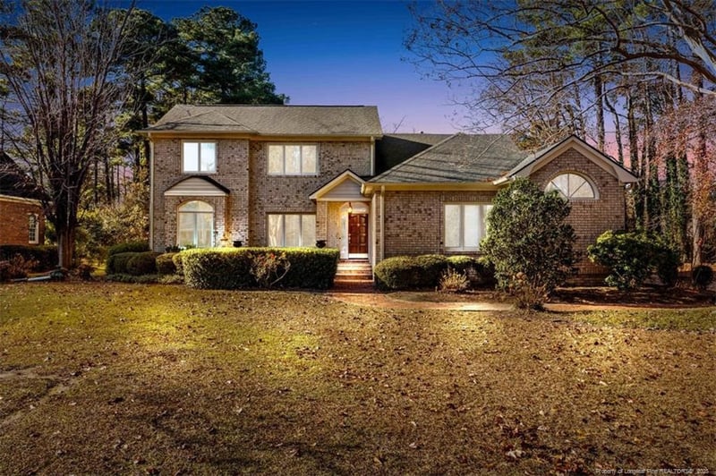 275 Courtyard Ln, Fayetteville, NC 28303