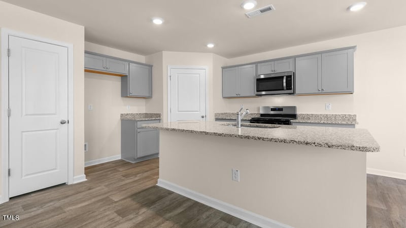 275 Palm Dr, Sanford, NC 27330